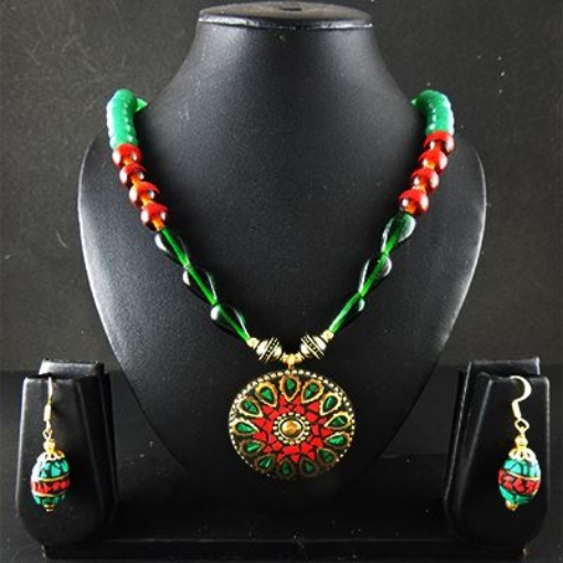 Picture of Glass Beads Necklace