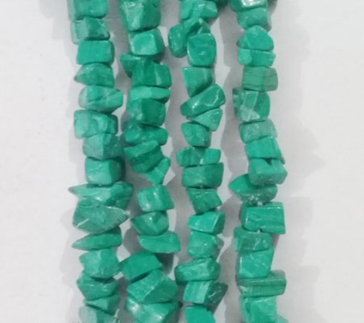Malachite chips beads