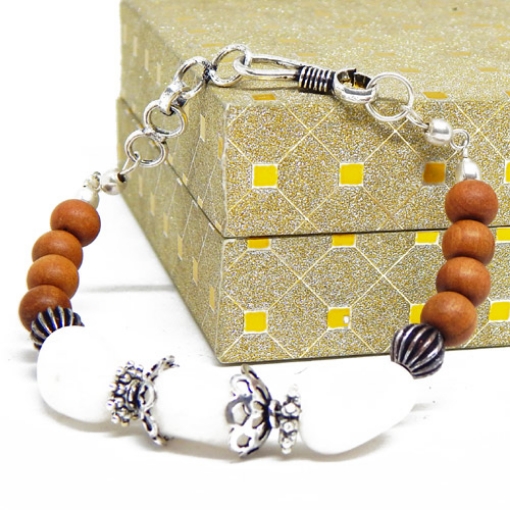 White Agate Tumble & White Sandal wood Bracelet